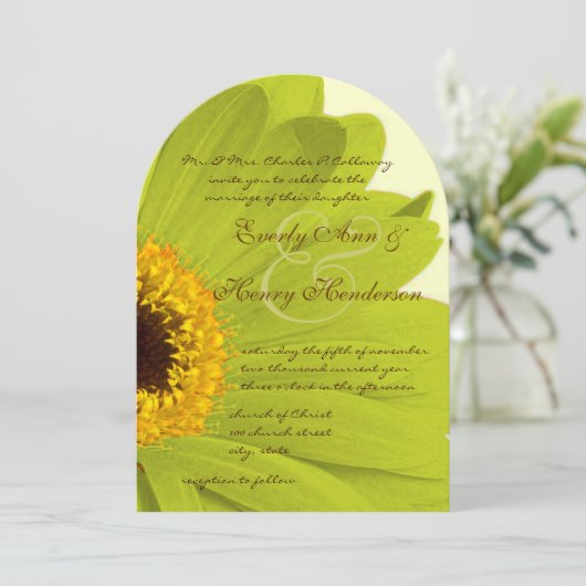 Mooie Elegant Gerber Daisy Wedding Uitnodiging (Staand voorkant)