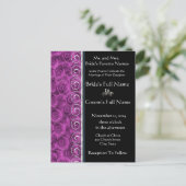 Mooie elegante Paarse Rozen bruiloft uitnodiging (Staand voorkant)