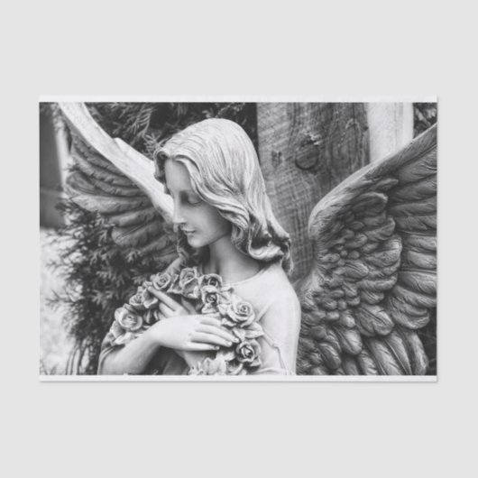 Mooie engel met rozen op haar borst tissuepapier (Voorkant)