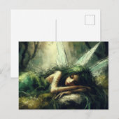 Mooie Fairy slaapt op een mossy plekje in het bos Briefkaart (Voorkant / Achterkant)