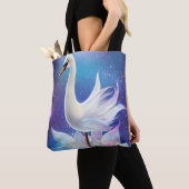 Mooie Fantasy Witte Zwaan met Bloemen Tote Bag (Dichtbij)