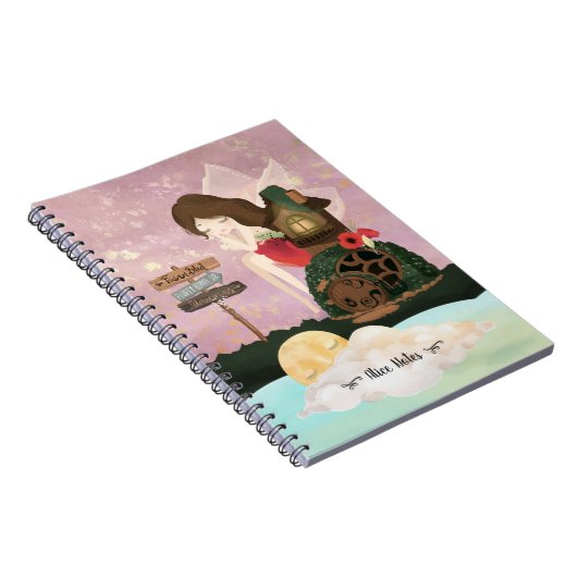 Mooie fee in een betoverende wereld - Notitieboek (Rechterzijde)