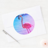 Mooie Flamingo in het water op een strand Ronde Sticker (Envelop)