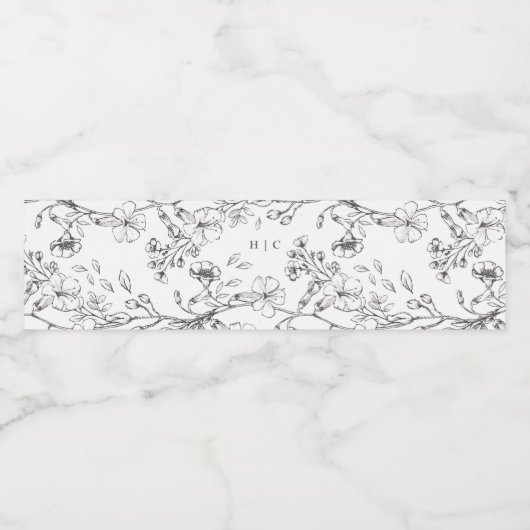 Mooie Floral Monogram Sketched Wedding Waterfles Etiket (Enkel label)