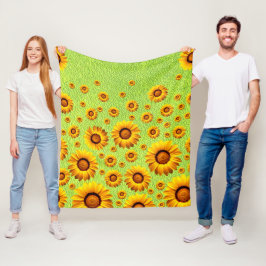 Mooie gele bloemen op abstract groen fleece deken