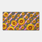 Mooie gele bloemen op grijze, roze strepen bureaumat (Voorkant)