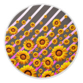 Mooie gele bloemen op grijze, roze strepen keramische knop (Voorkant)