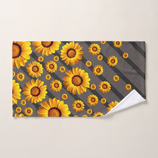 Mooie gele bloemen op grijze, zwarte strepen bad handdoek (Handdoek)