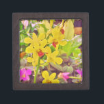 Mooie gele herfstorchideeën premium bewaar doosje<br><div class="desc">Mooie gele orchideeën mooie gele orchidee bloemen. Foto van Sandy Closs Great voor alle seizoenen in de lente van de zomer en herfst. tropisch,  modern,  herfst,  bloem,  bloemen,  bloem,  lente,  orchidee,  tuin,  bruiloft,  bruiloften.</div>