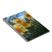Mooie gele lente, oranje daffodilbloemen notitieboek (Rechterzijde)