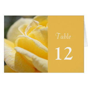 mooie gele roos bloem diner tafel nummer