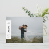 Mooie & Getrouwde Minimalistische Trouw Kerst Foto Feestdagenkaart (Staand voorkant)