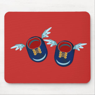 Mooie gevleugelde schoentjes in blauw en rood muismat