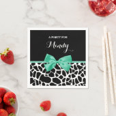 Mooie giraffeprint mintgroene strik met naam servetten (Insitu)