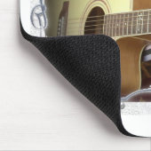 Mooie  gitaar met een Afrikaans motief Muismat (Hoek)