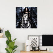 Mooie gotische vrouw op wit paard  poster (Thuiskantoor)