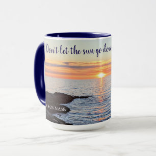Mooie Gouden Zonsondergang op Ocean Anger Bijbelve Mok