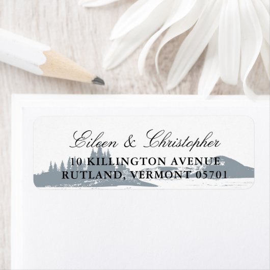 Mooie grijze berg, dennenbomen meer | Bruiloft Etiket (Insitu)