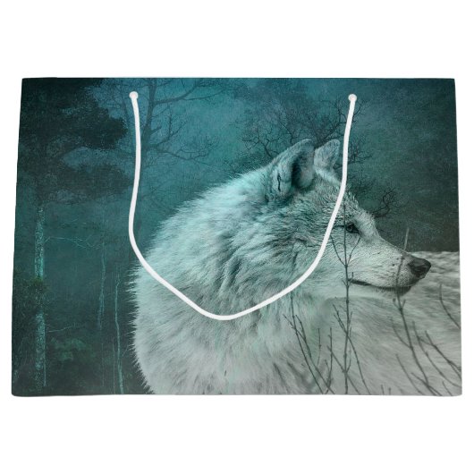 Mooie Grijze Wolf in een Donker Bos Groot Cadeauzakje (Voorkant)