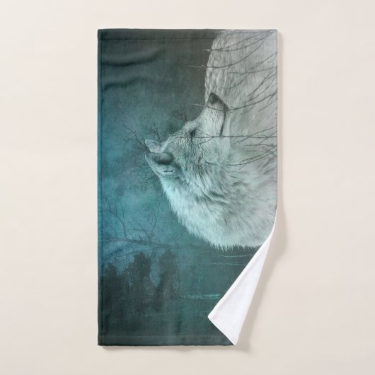 Mooie Grijze Wolf in een Donker Bos Handdoek (Handdoek)