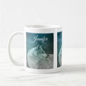 Mooie Grijze Wolf in een Donker Bos Koffiemok (Links)