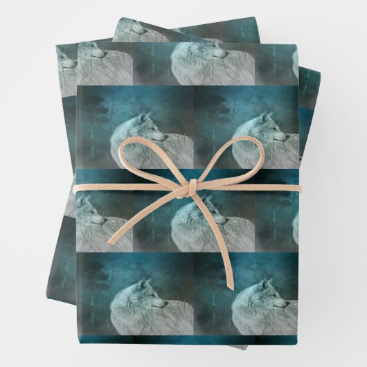 Mooie Grijze Wolf in een Donker Bos Patroon Inpakpapier Vel (In situ)