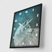 Mooie Grijze Wolf in een Donker Bos Vierkante Klok (Hoek)