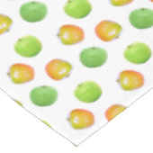 Mooie groene appels op wit tafelkleed (Gekanteld)