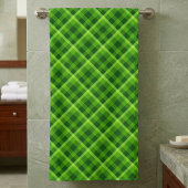 Mooie groene geruite badhanddoek van hout