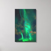 Mooie groene noordelijke lichten met wolken canvas afdruk (Voorkant)