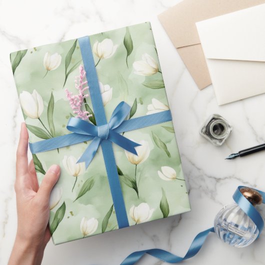 Mooie Groene Witte Tulpen Bruidsdouche Cadeaupapier (Geschenken)