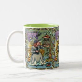 MOOIE HEKS, KAT EN HAAR HUISDIEREN, VLEERMUISKOOI, TWEEKLEURIGE KOFFIEMOK