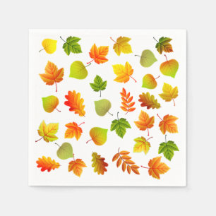 Mooie herfstbladeren op wit servet