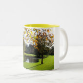 Mooie herfstscène op Jersey Tweekleurige Koffiemok (Voorkant rechts)