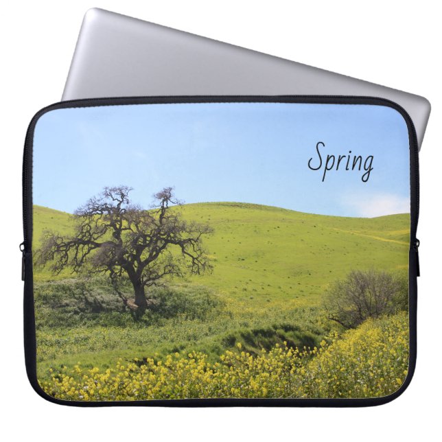Mooie hillside Wildbloemen Oaks in de lente Laptop Sleeve (Voorkant)