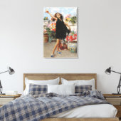 Mooie Italiaanse jonge vrouw viert overwinning Canvas Afdruk (Insitu (Slaapkamer))