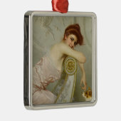 Mooie jonge dame streelen haar puppy hond metalen ornament (Rechts)