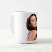 Mooie jonge vrouw koffie Mok (Voorkant links)