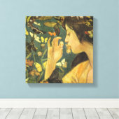 Mooie jonge vrouw met vlucht van vlinders canvas afdruk (Insitu (Houten vloer))