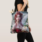 Mooie juli Fairy in Water Lelies Tote Bag (Dichtbij)
