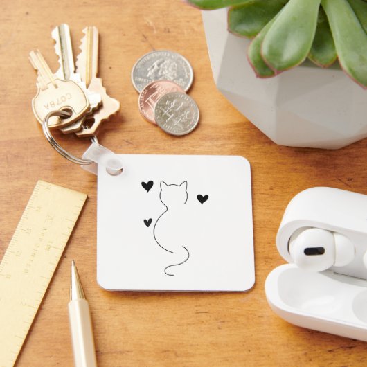 Mooie kat lijntje tekening, met drie harten sleutelhanger (Bureau)