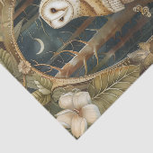 Mooie Kerkuil omlijst door het bos Tissuepapier (Detail)