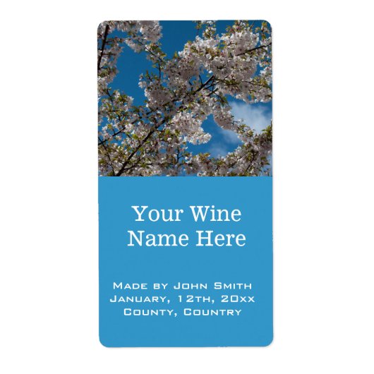 mooie kersenbloesem in blauwe sky wijnlabels. etiket (Voorkant)