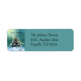 Mooie kerstboom met sneeuw en gouden lampjes etiket