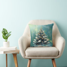 Mooie kerstboom met sneeuw en gouden lampjes