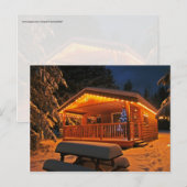 Mooie kerstlampjes op de kajuit van het log in sne feestdagenkaart (Voorkant / Achterkant)