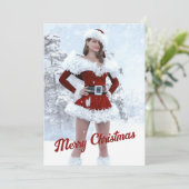 Mooie Kerstmisvrouw over Wintersneeuw Feestdagenkaart (Staand voorkant)