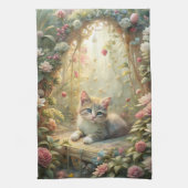 Mooie kitten in Roos Garden (Shabby Chic) Theedoek (Verticaal)