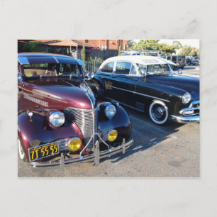 Mooie klassieke auto's op het Show van de auto Briefkaart