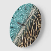 Mooie kleine roofluier voor de pelsfoontdruk grote klok (Hoek)